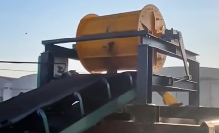 magnetic drum separator，廢鋼破碎尾料分選用磁滾筒
廢鋼破碎尾料回收，滾筒除鐵設(shè)備
